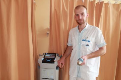 Českotěšínská nemocnice získala moderní přístroj pro rehabilitaci pacientů