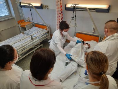 Tento týden začal další akreditovaný kvalifikační kurz Sanitář v Nemocnici AGEL Český Těšín